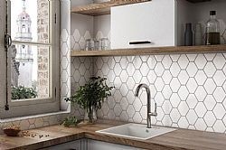 SCALE BENZENE WHITE 10.8X12.4cm - ΕΞΑΓΩΝΑ ΠΛΑΚΑΚΙΑ ΚΟΥΖΙΝΑΣ